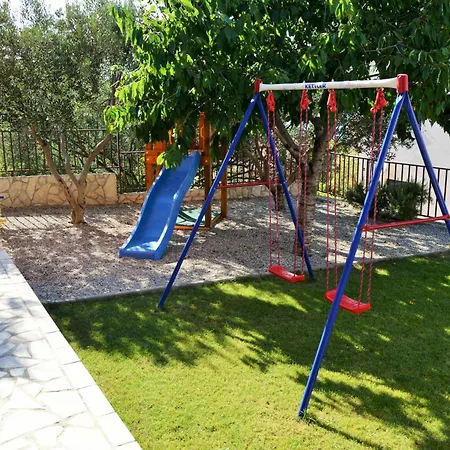 Apartment Erdgeschosswohnung Mit Viel Komfort Und Terrasse Trogir