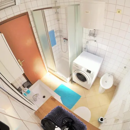 Apartment Erdgeschosswohnung Mit Viel Komfort Und Terrasse *